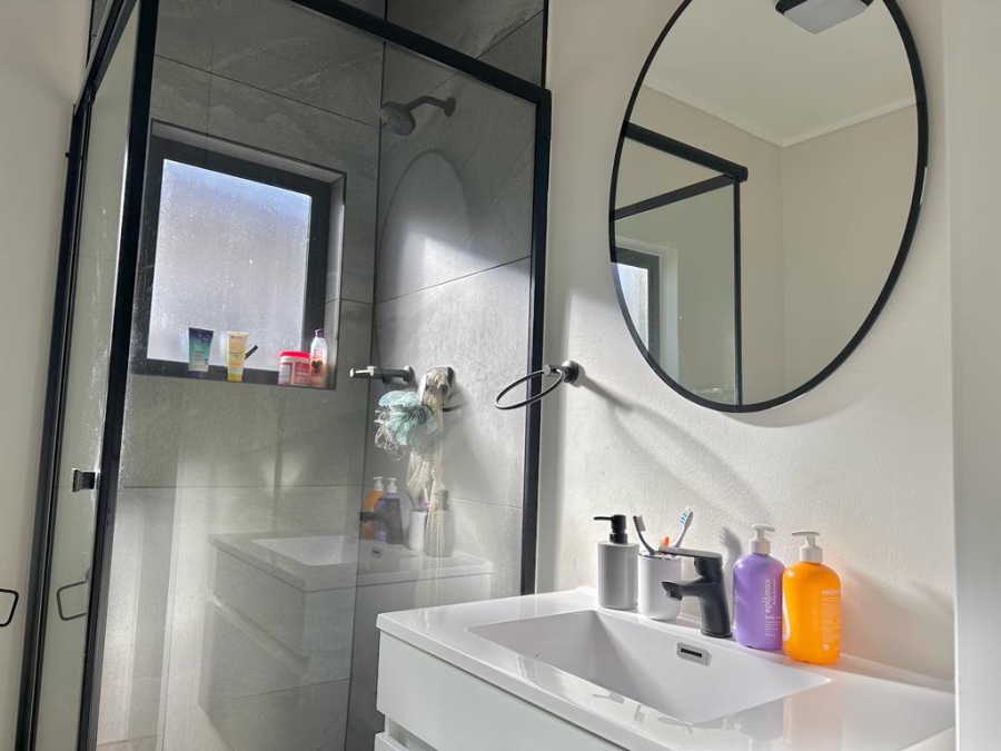 To Let 2 Bedroom Property for Rent in The Polofields Gauteng