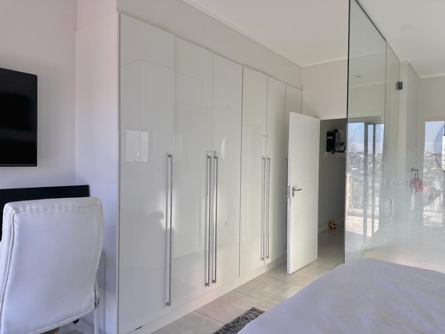 To Let 2 Bedroom Property for Rent in The Polofields Gauteng