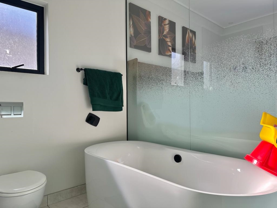 To Let 2 Bedroom Property for Rent in The Polofields Gauteng