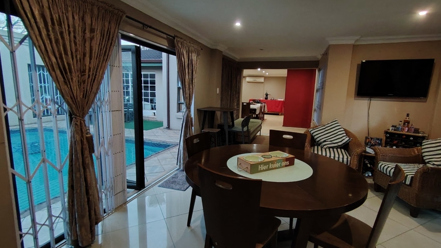 4 Bedroom Property for Sale in Rooihuiskraal North Gauteng