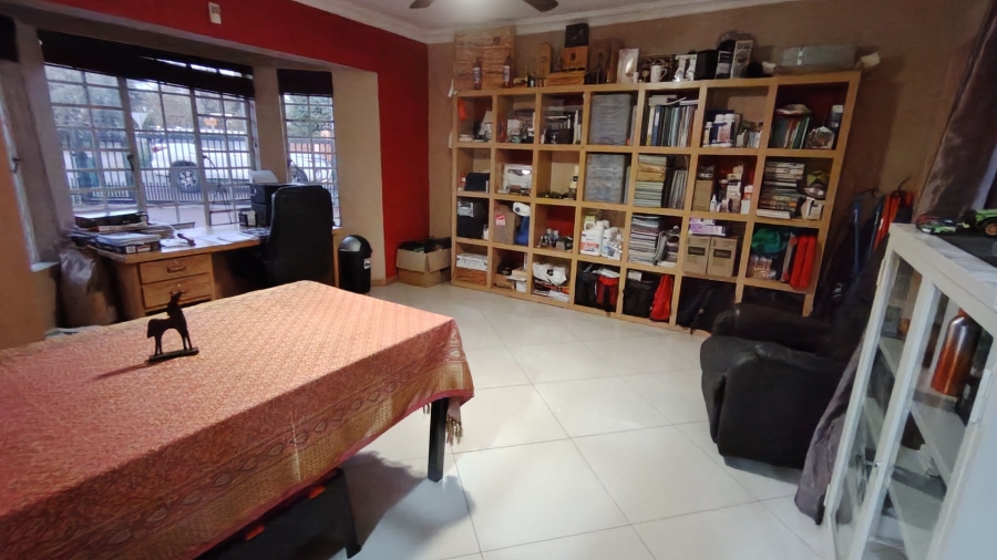4 Bedroom Property for Sale in Rooihuiskraal North Gauteng
