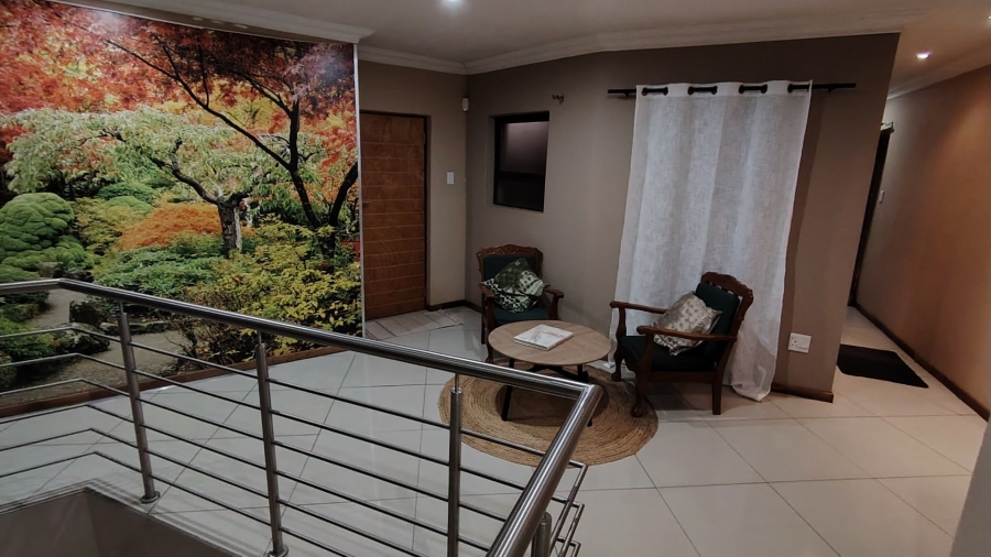 4 Bedroom Property for Sale in Rooihuiskraal North Gauteng