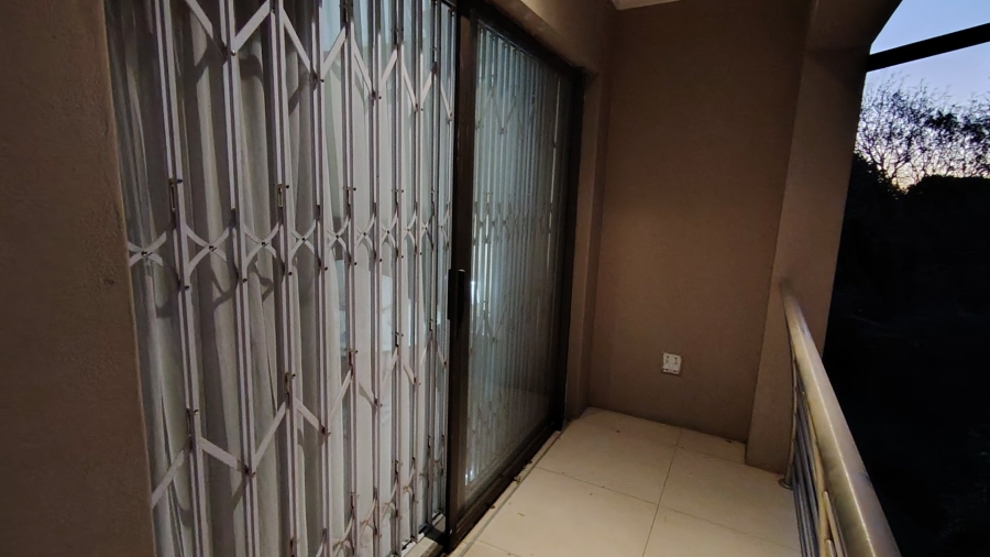 4 Bedroom Property for Sale in Rooihuiskraal North Gauteng