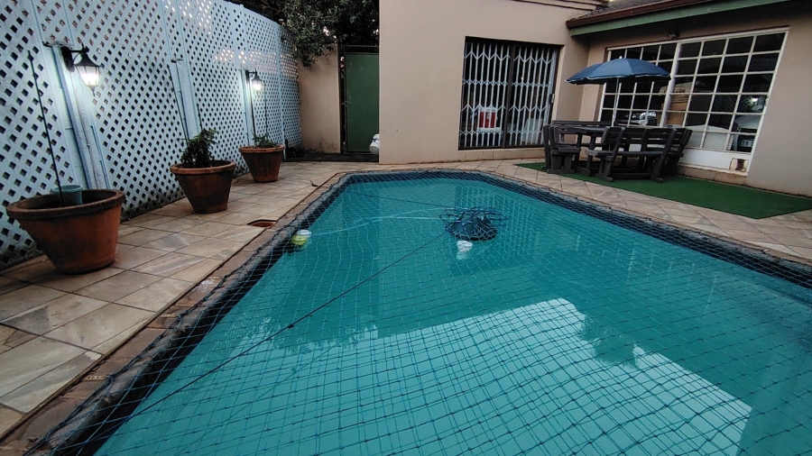 4 Bedroom Property for Sale in Rooihuiskraal North Gauteng