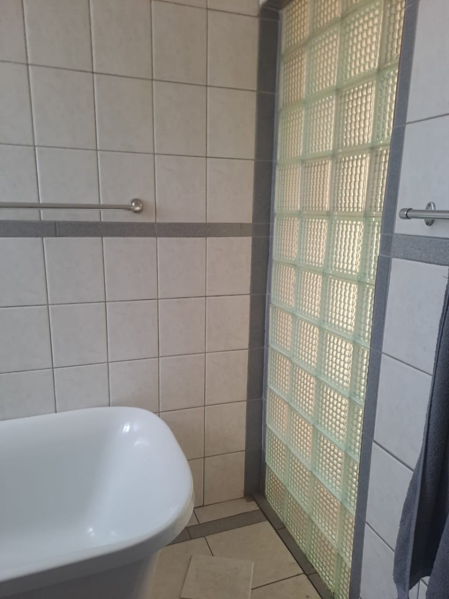 To Let 2 Bedroom Property for Rent in Eden Glen Gauteng