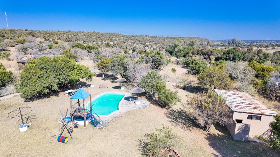 7 Bedroom Property for Sale in Dinokeng Game Reserve Gauteng