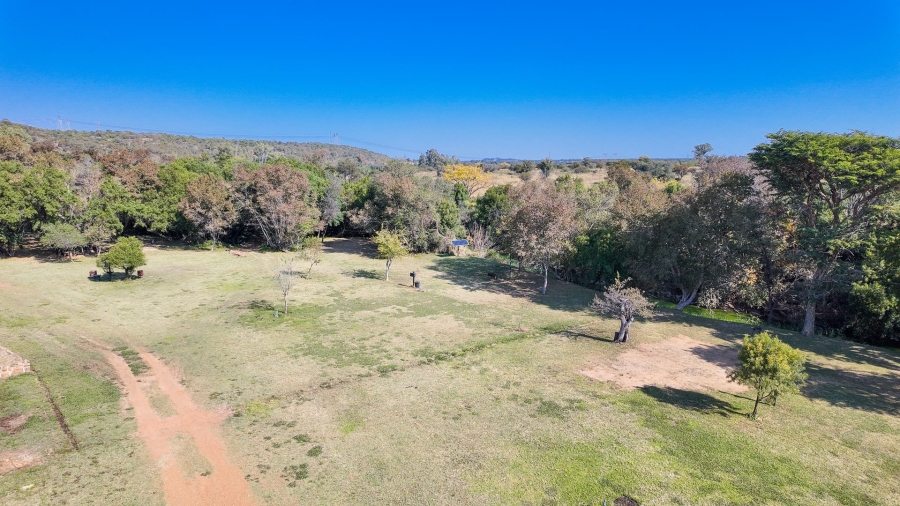7 Bedroom Property for Sale in Dinokeng Game Reserve Gauteng