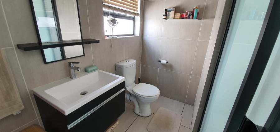 2 Bedroom Property for Sale in Greenstone Ridge Gauteng