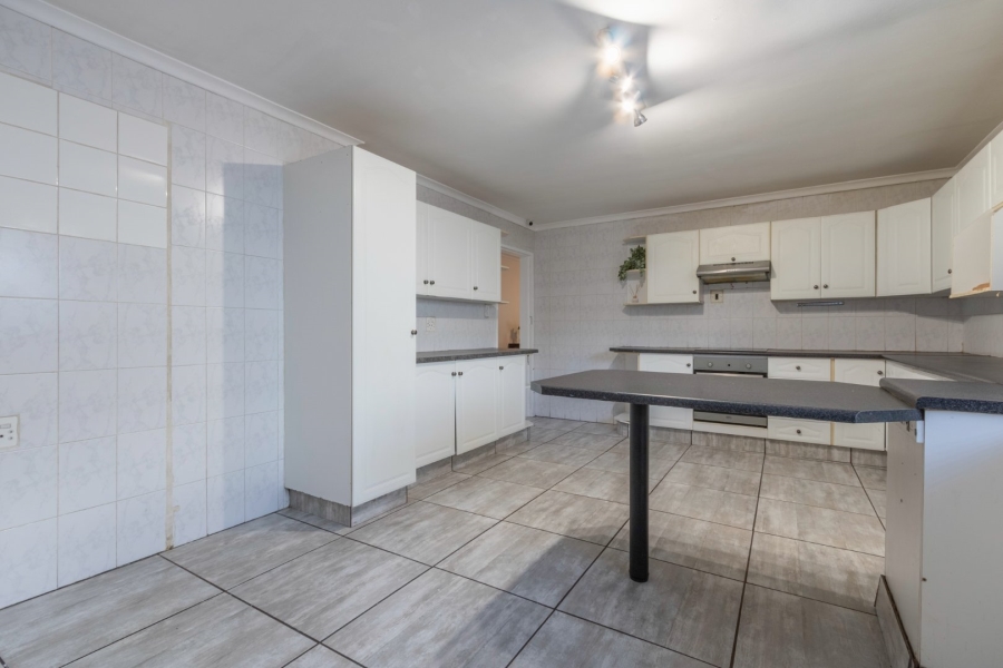 To Let 3 Bedroom Property for Rent in Impala Park Gauteng