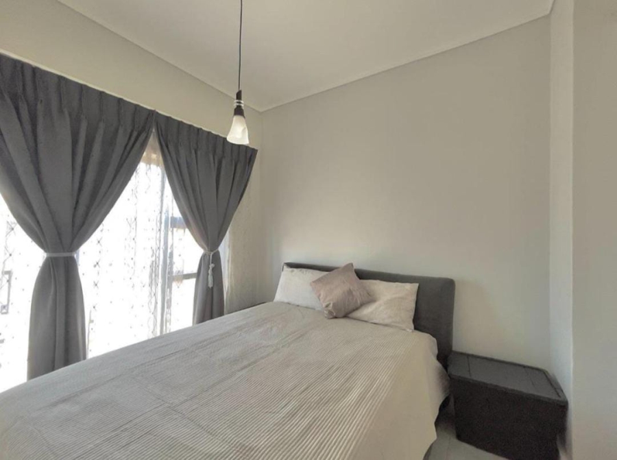 To Let 2 Bedroom Property for Rent in Waterfall Gauteng