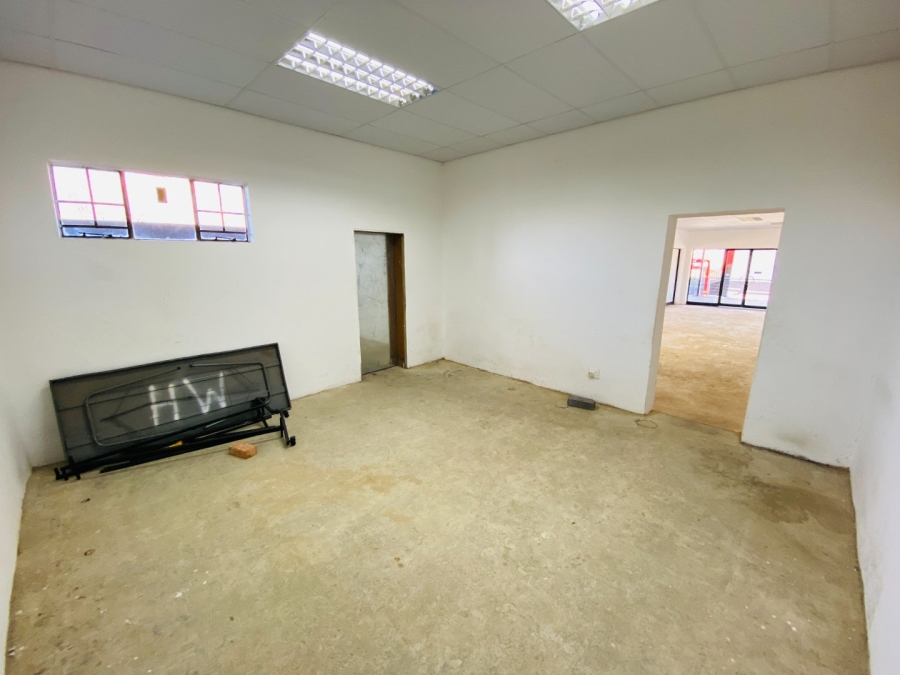 To Let commercial Property for Rent in Bromhof Gauteng