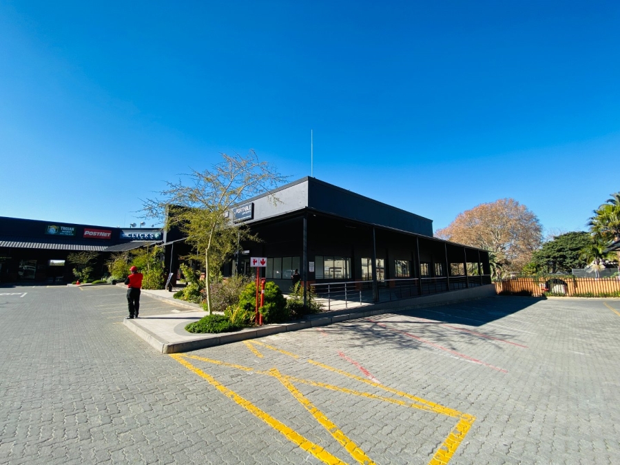To Let commercial Property for Rent in Bromhof Gauteng