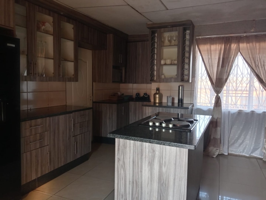 2 Bedroom Property for Sale in Villa Liza Gauteng