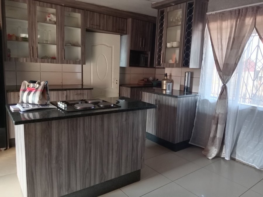 2 Bedroom Property for Sale in Villa Liza Gauteng