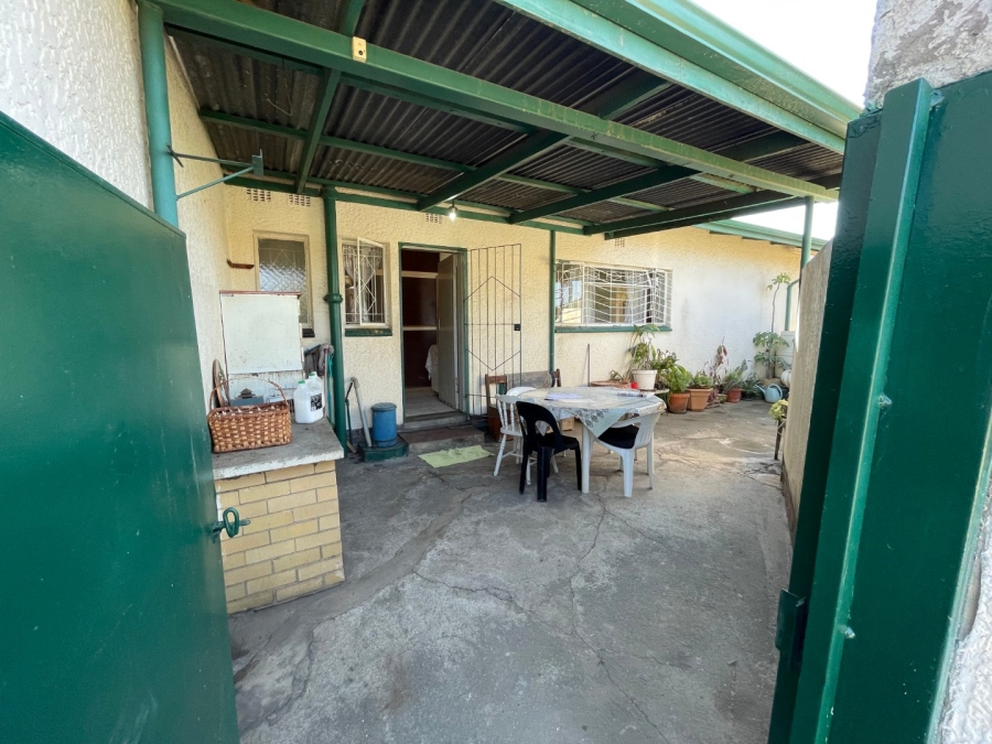 3 Bedroom Property for Sale in New Redruth Gauteng
