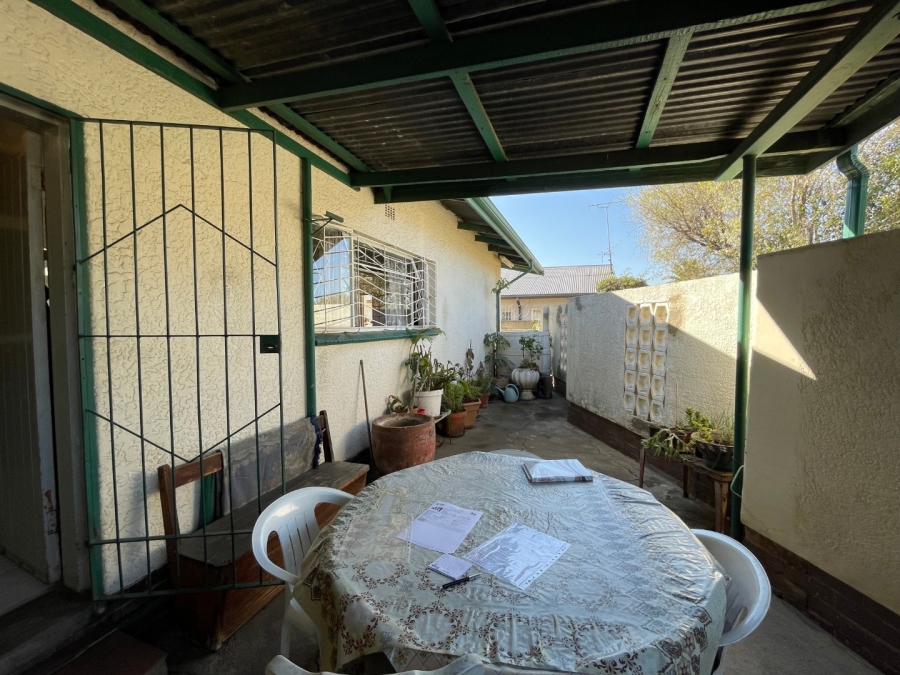 3 Bedroom Property for Sale in New Redruth Gauteng