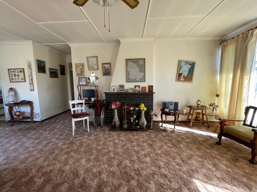 3 Bedroom Property for Sale in New Redruth Gauteng