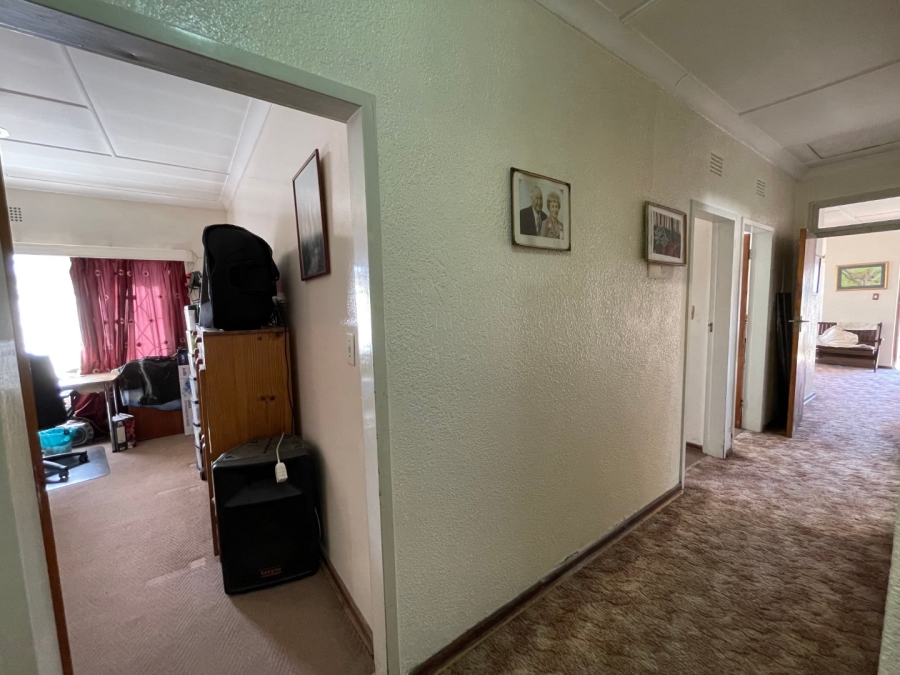 3 Bedroom Property for Sale in New Redruth Gauteng