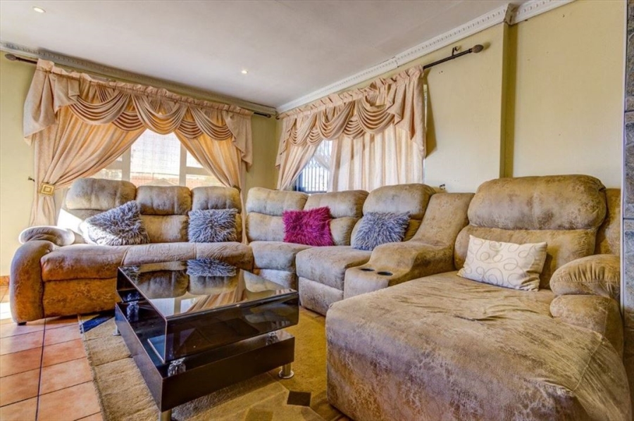 4 Bedroom Property for Sale in Kempton Park West Gauteng
