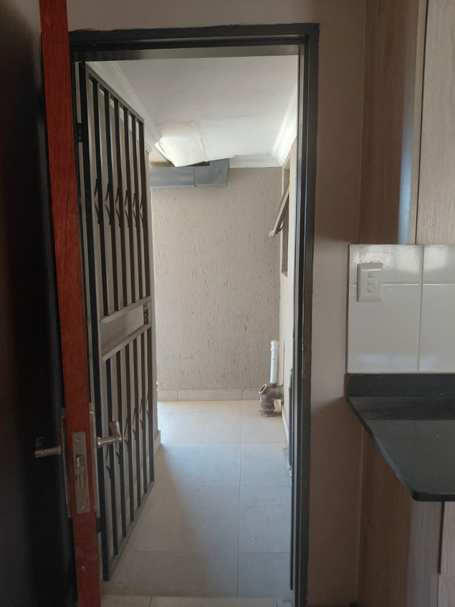 To Let 2 Bedroom Property for Rent in Soshanguve FF Gauteng
