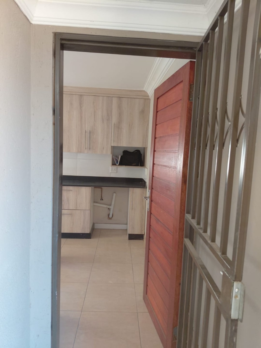 To Let 2 Bedroom Property for Rent in Soshanguve FF Gauteng