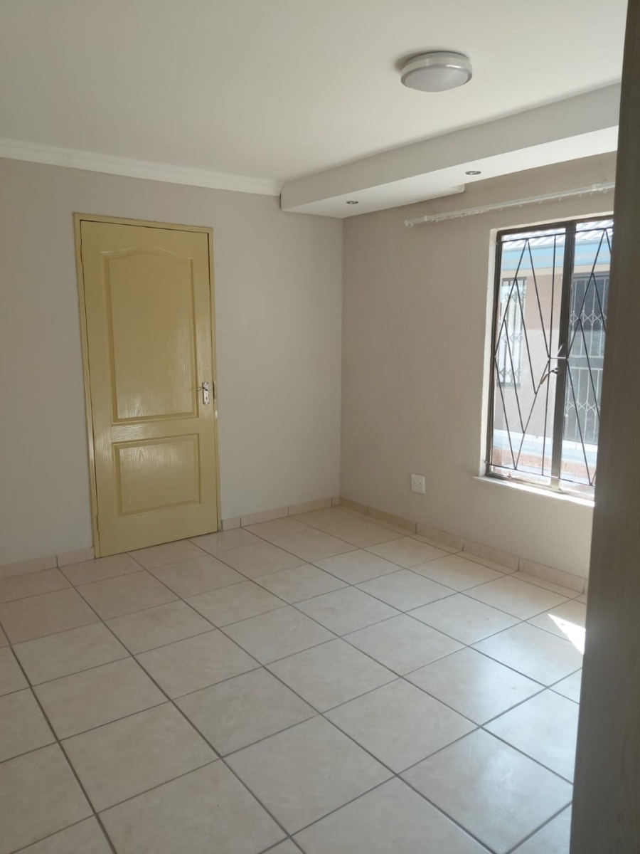 To Let 2 Bedroom Property for Rent in Soshanguve FF Gauteng