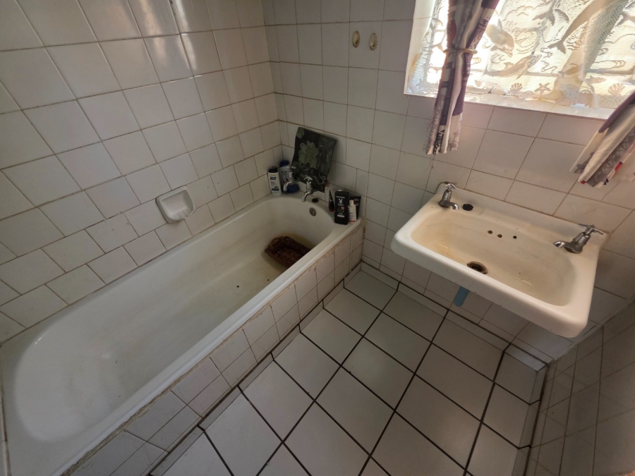 3 Bedroom Property for Sale in Sonland Park Gauteng