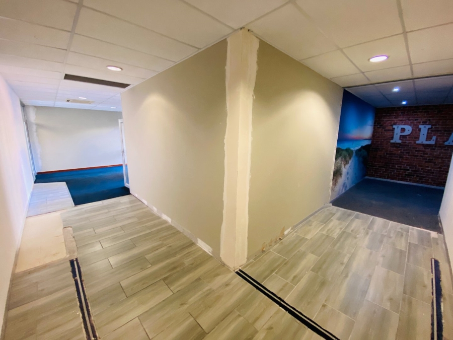 To Let commercial Property for Rent in Strubensvallei Gauteng