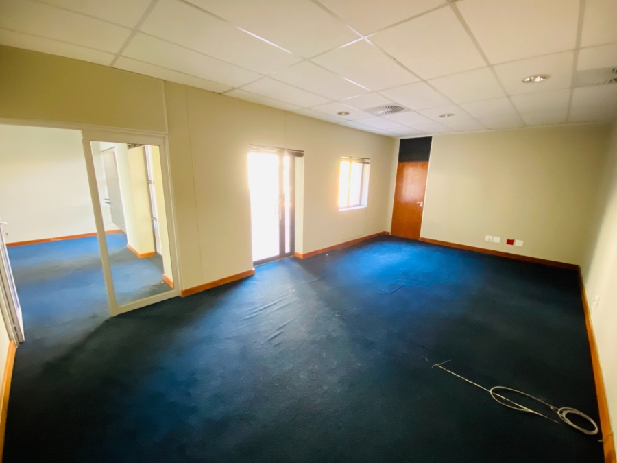 To Let commercial Property for Rent in Strubensvallei Gauteng
