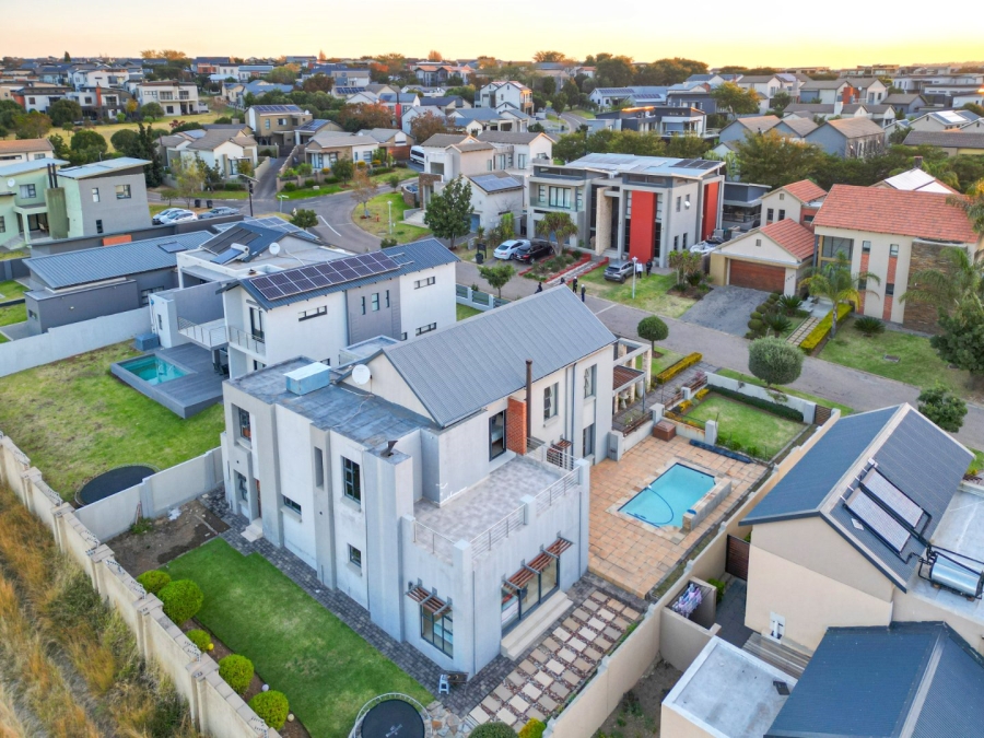4 Bedroom Property for Sale in Copperleaf Estate Gauteng
