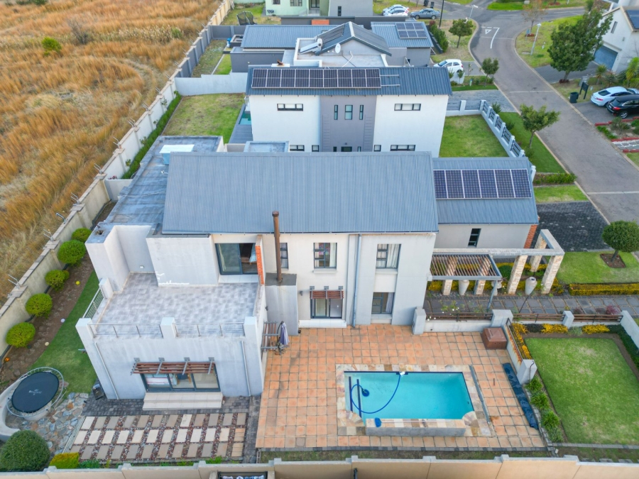 4 Bedroom Property for Sale in Copperleaf Estate Gauteng
