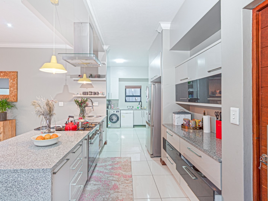 4 Bedroom Property for Sale in Copperleaf Estate Gauteng