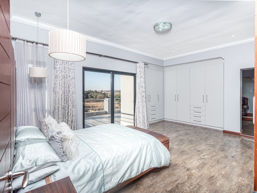 4 Bedroom Property for Sale in Copperleaf Estate Gauteng