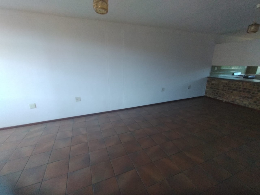 2 Bedroom Property for Sale in Pretoria North Gauteng