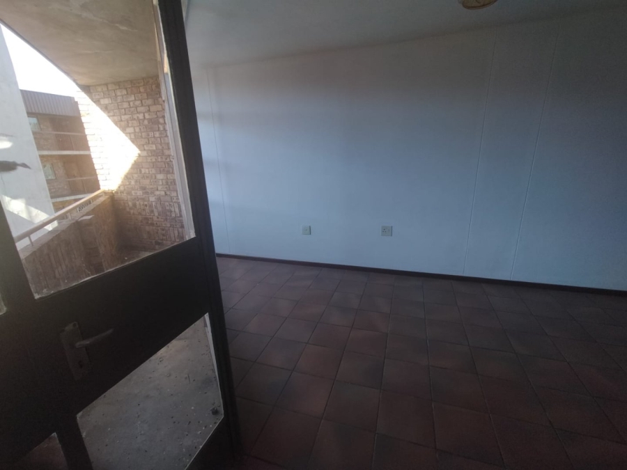 2 Bedroom Property for Sale in Pretoria North Gauteng