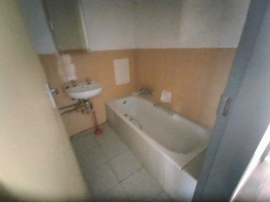 2 Bedroom Property for Sale in Pretoria North Gauteng