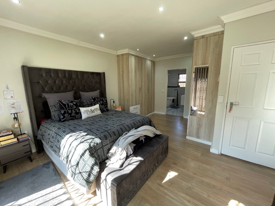 3 Bedroom Property for Sale in New Redruth Gauteng