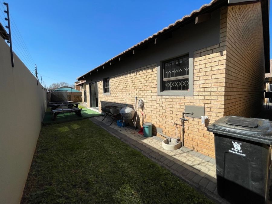 3 Bedroom Property for Sale in New Redruth Gauteng