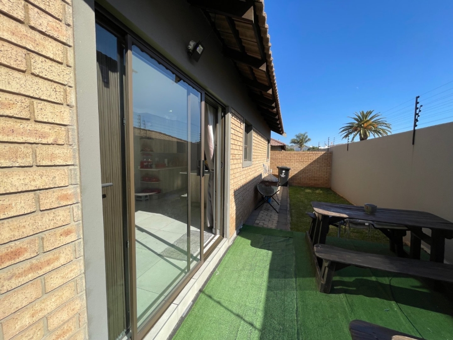 3 Bedroom Property for Sale in New Redruth Gauteng