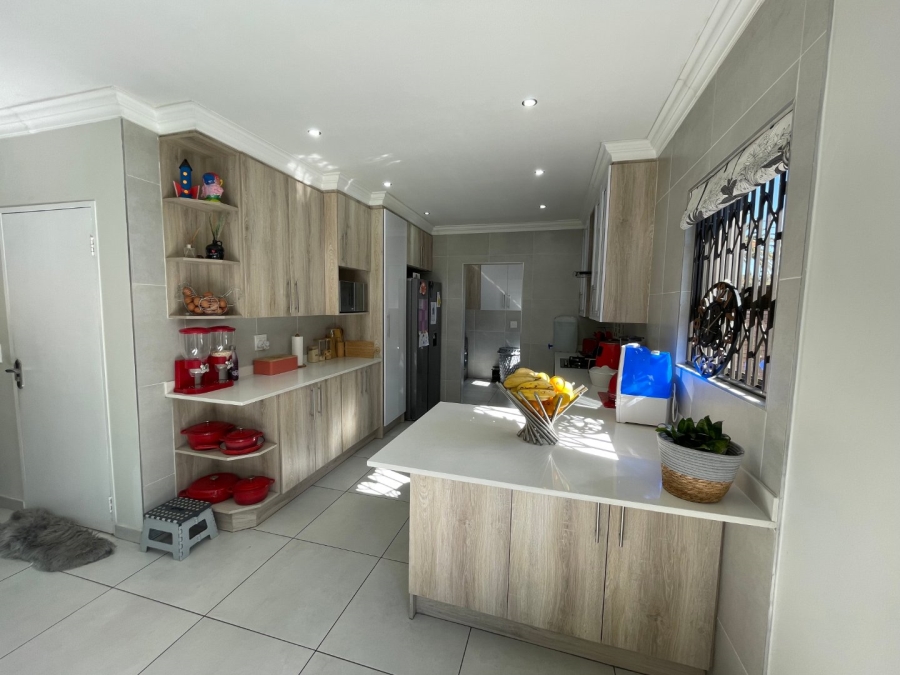 3 Bedroom Property for Sale in New Redruth Gauteng