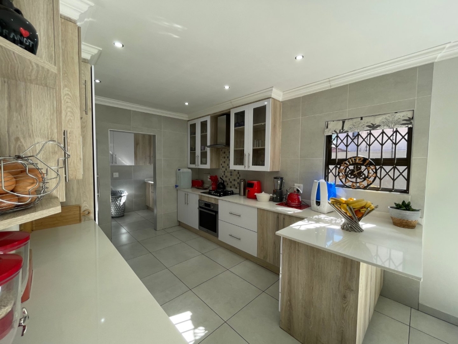 3 Bedroom Property for Sale in New Redruth Gauteng