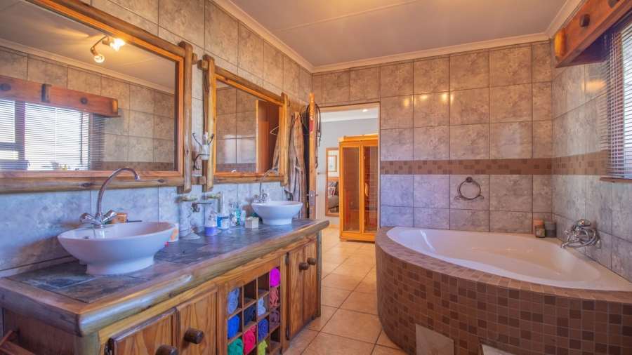 3 Bedroom Property for Sale in Selcourt Gauteng