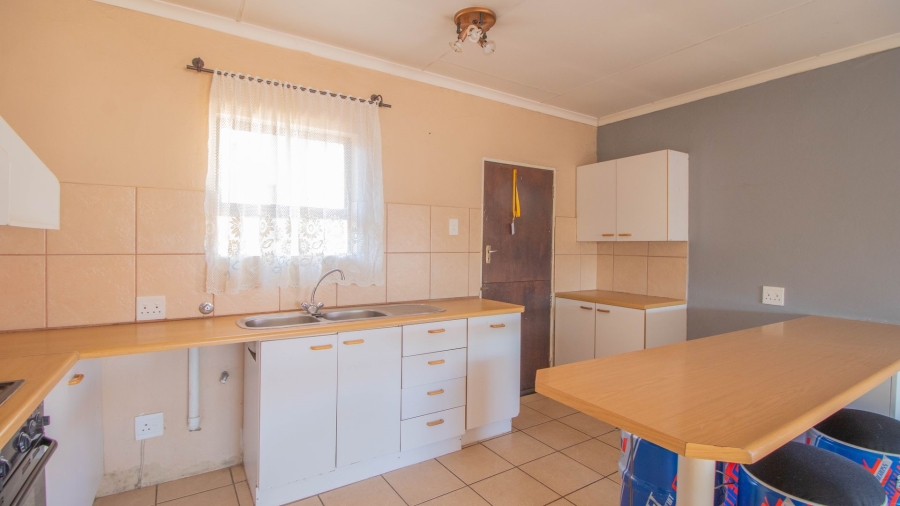 3 Bedroom Property for Sale in Selcourt Gauteng