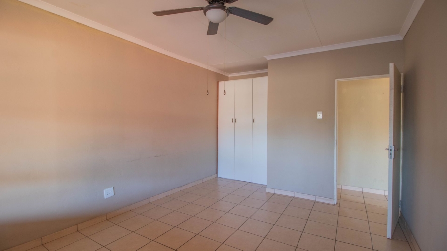 3 Bedroom Property for Sale in Selcourt Gauteng