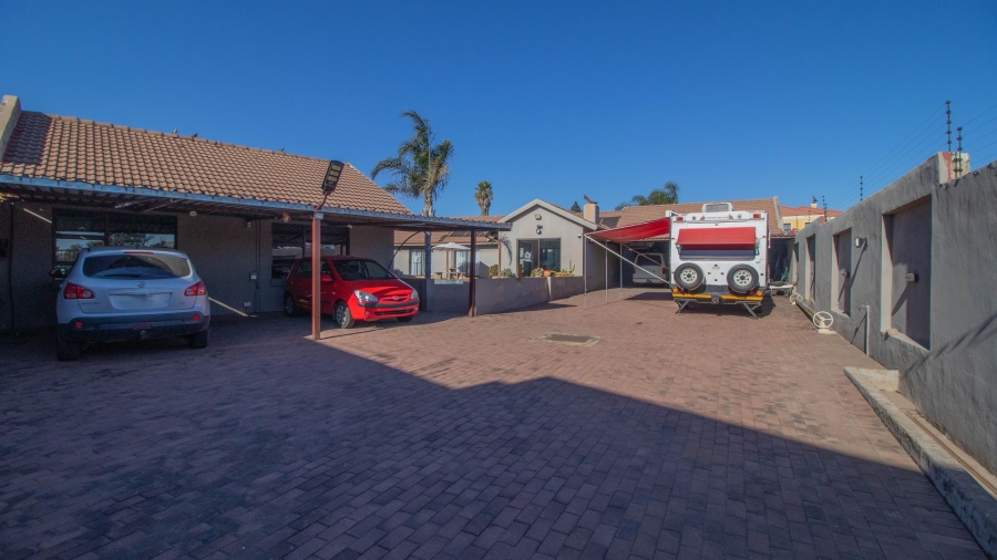 3 Bedroom Property for Sale in Selcourt Gauteng
