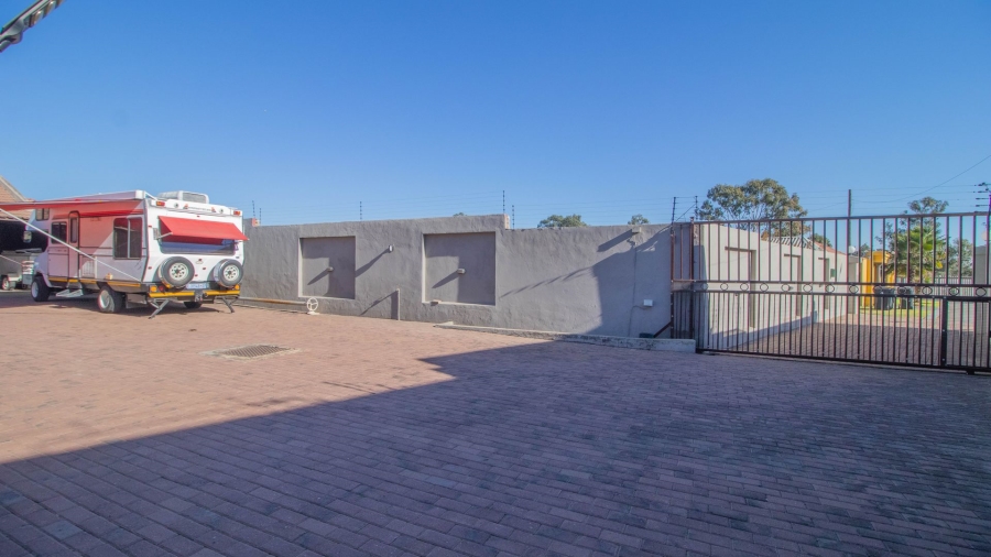 3 Bedroom Property for Sale in Selcourt Gauteng