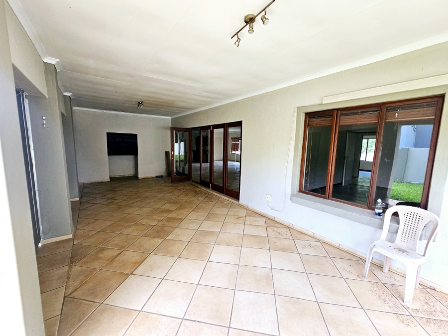 To Let 3 Bedroom Property for Rent in Monavoni Gauteng
