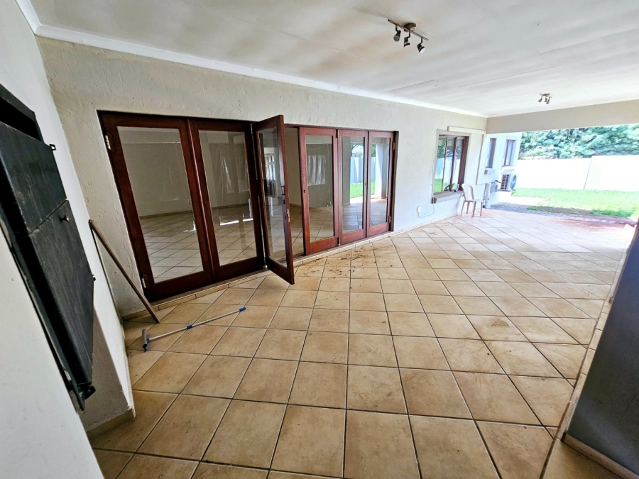 To Let 3 Bedroom Property for Rent in Monavoni Gauteng