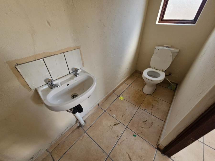To Let 3 Bedroom Property for Rent in Monavoni Gauteng