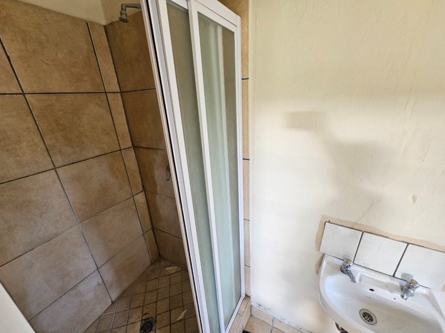 To Let 3 Bedroom Property for Rent in Monavoni Gauteng